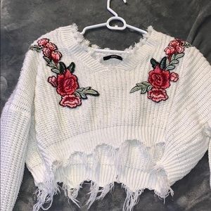 Cropped v neck sweater size medium